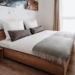 Step The Fair Hotel *