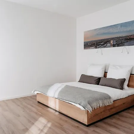 Step The Fair Hotel *