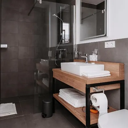 Hotel Step The Fair Rosbach vor der Höhe