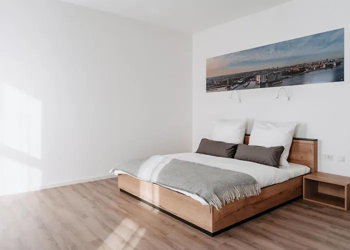 Step The Fair Szálloda *