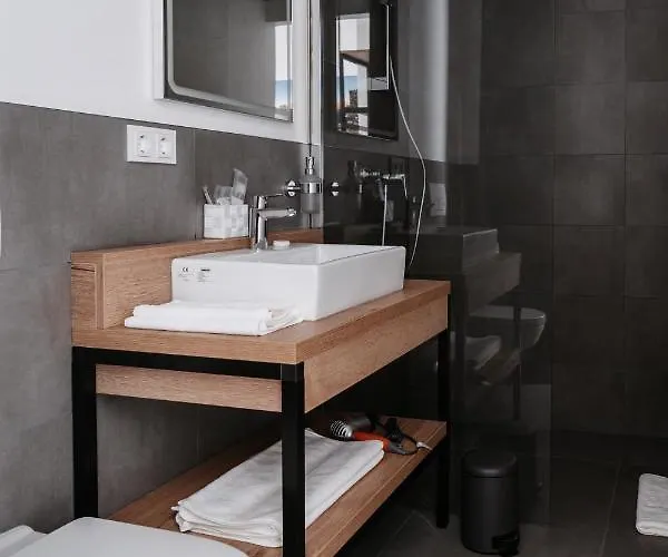 Step The Fair Szálloda