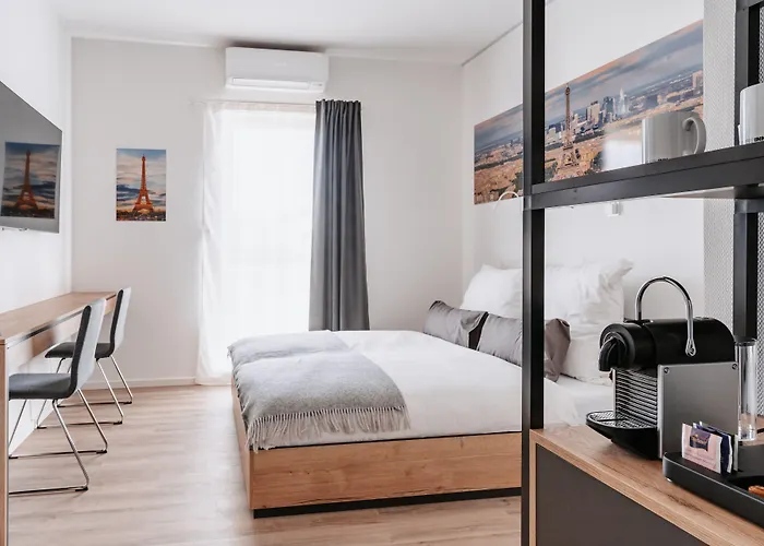 Step The Fair Szálloda *